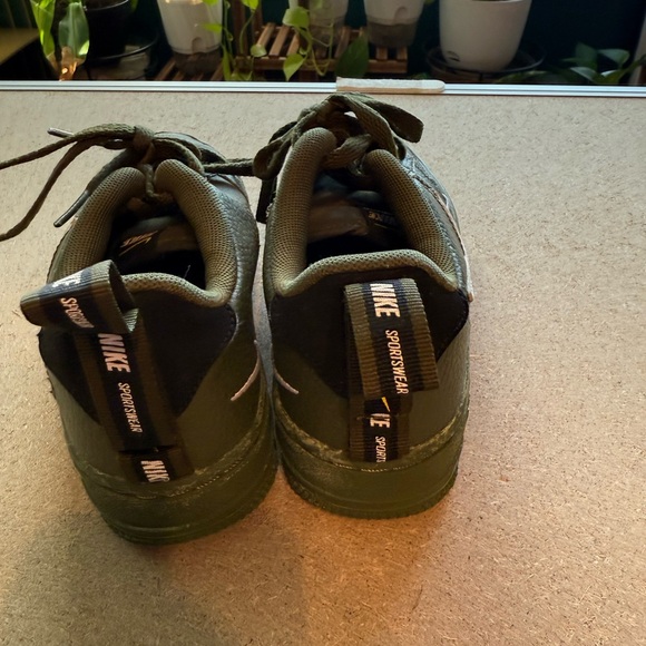 Nike Olive Sneakers with White Logo - Picture 4 of 5